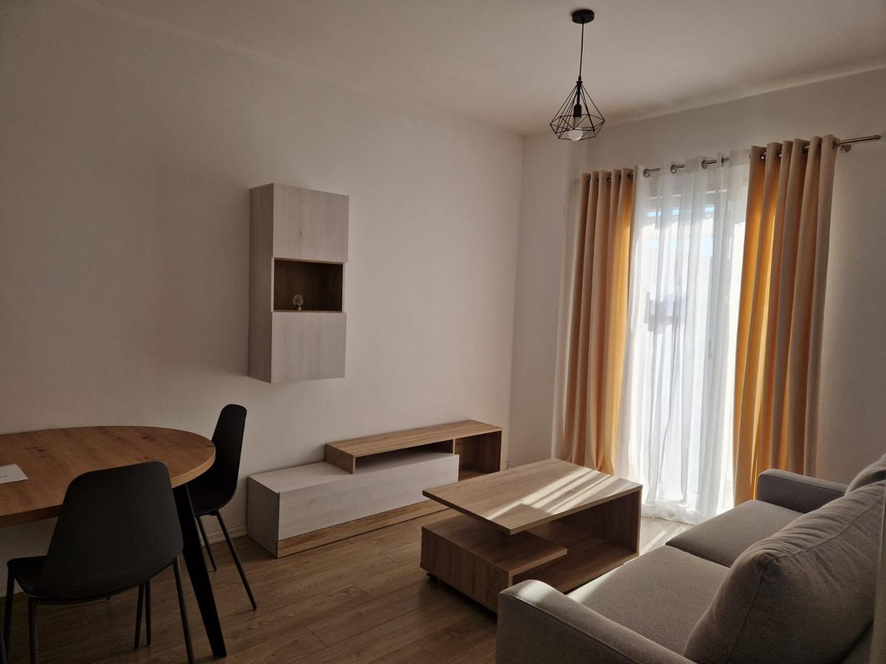 Apartament me qera 1+1 - Univers City (VR006)