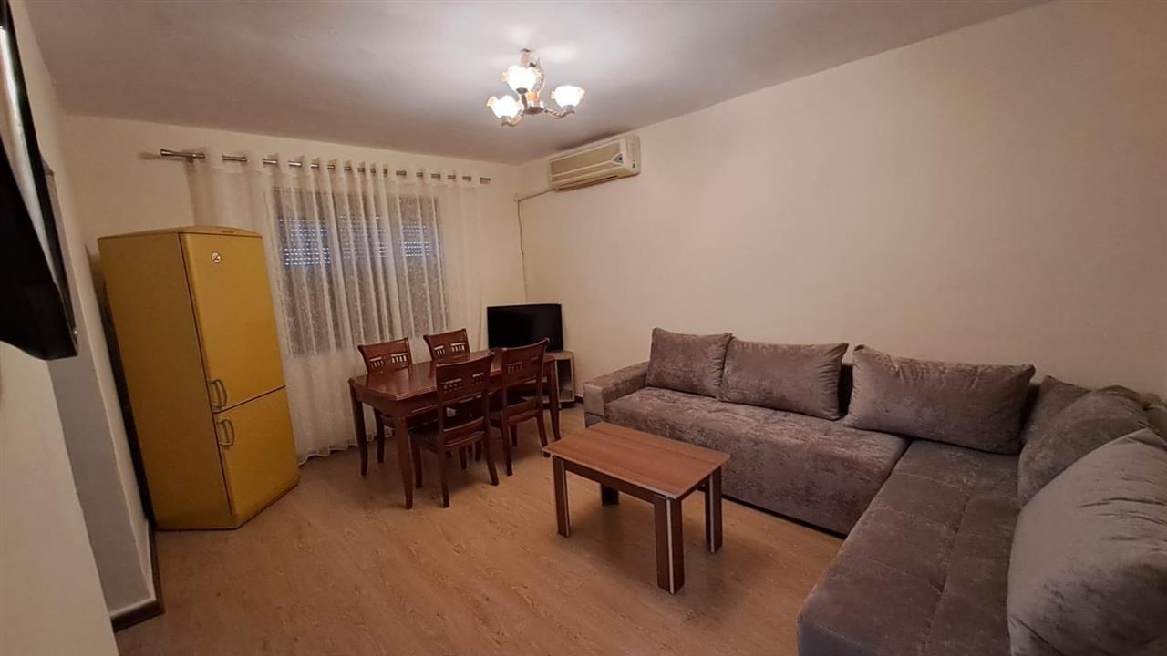 Apartament 2+1 me qera - Porcelan (VR008)