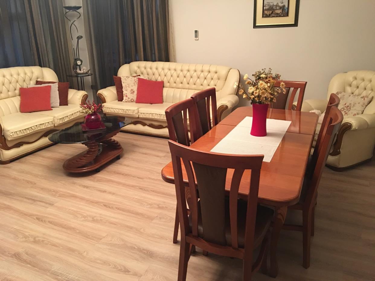 Apartament 1+1 ne Qera- Harry Fultz VR(004)