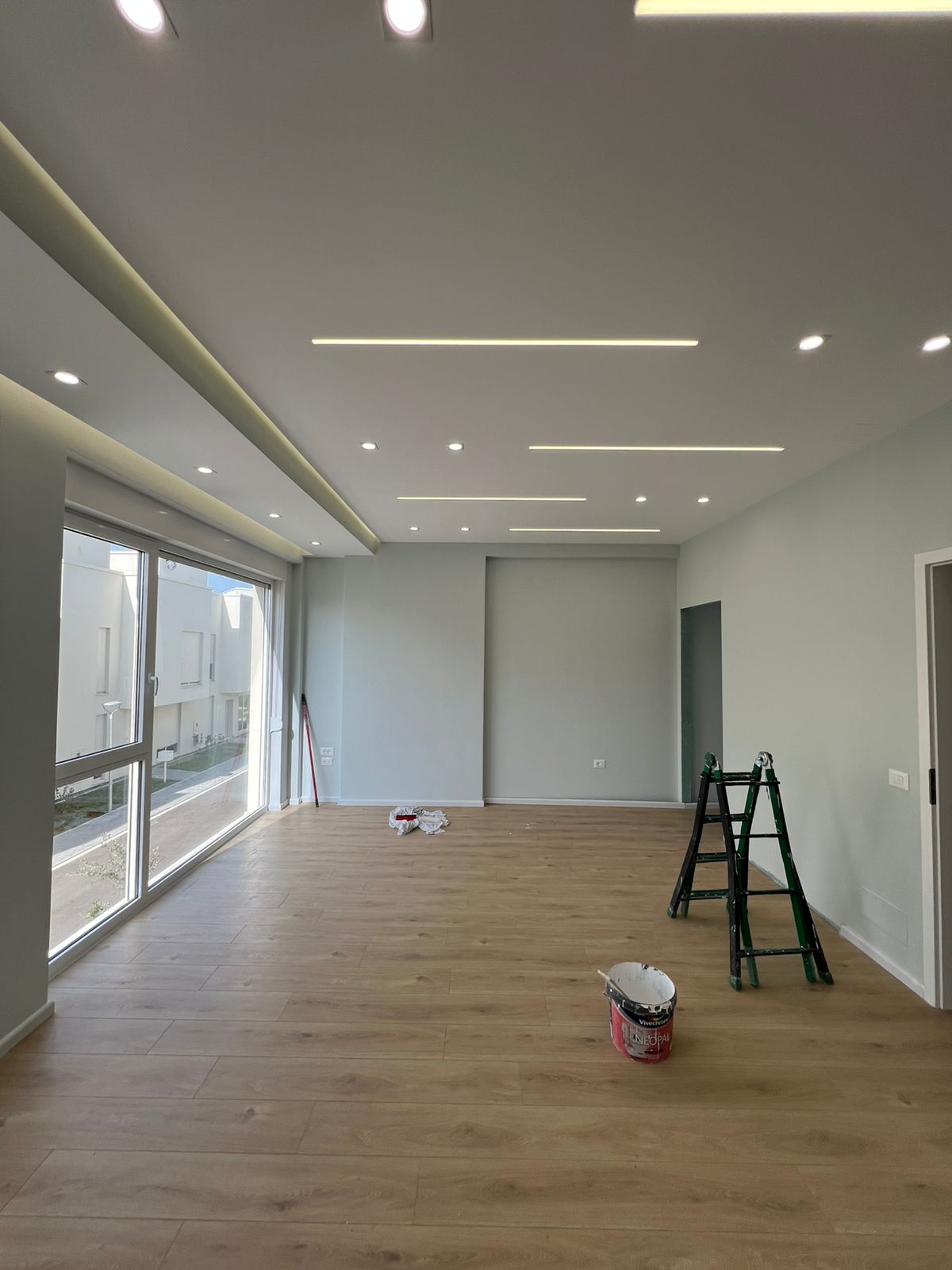 VILË 3-KATËSHE ME QIRA – Farke ( VR006)