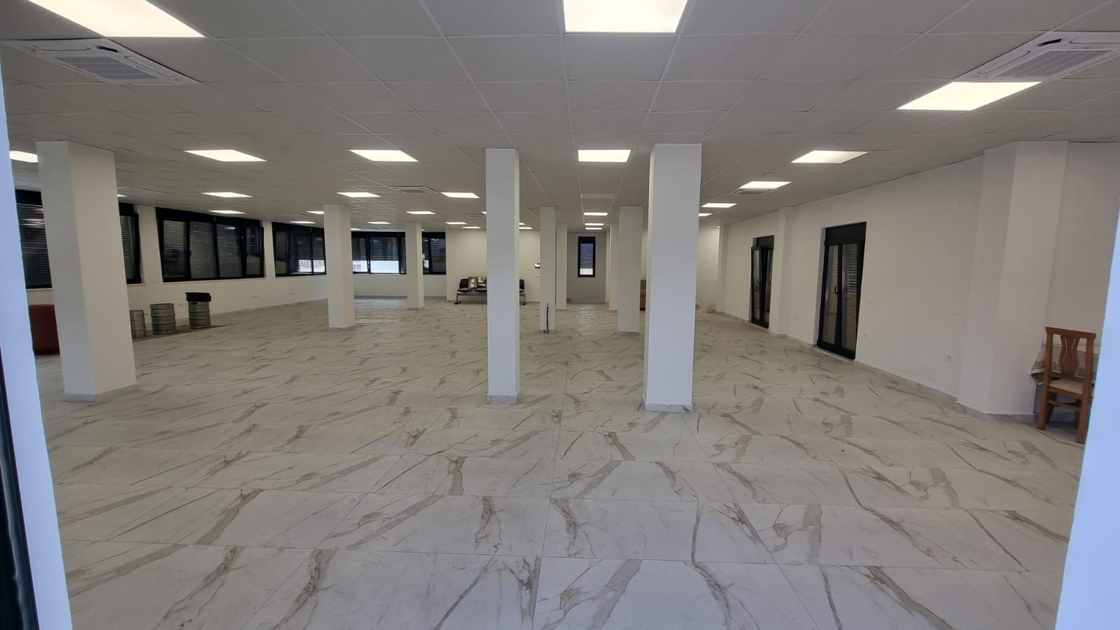 Ambient Biznesi me Qera - TEG (VR007)