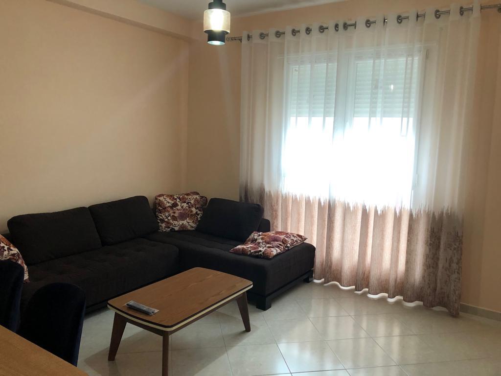 Apartament me Qera 2+1 - Bulevardi Bajram Curri (VR009)