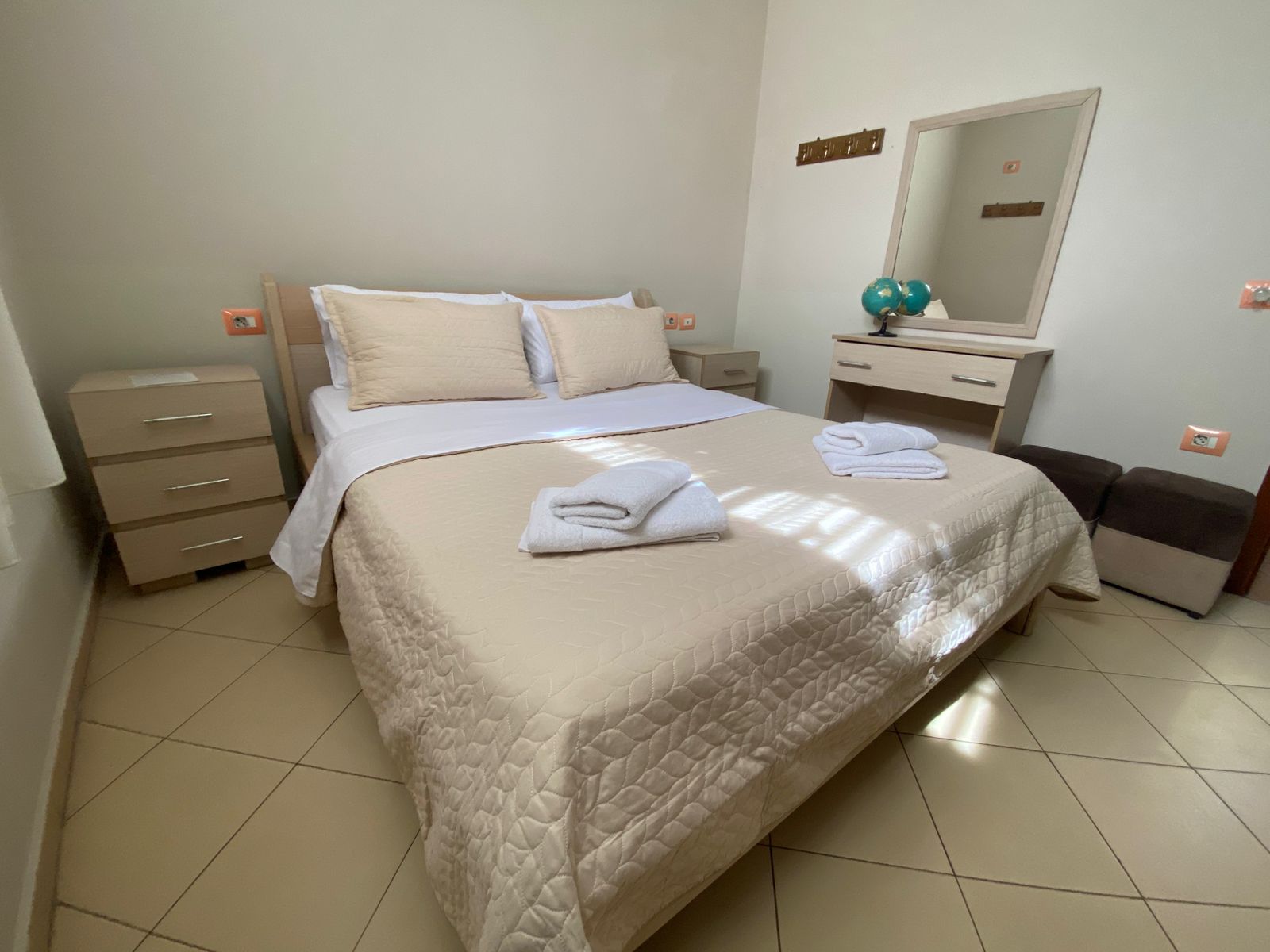 Shtepi Private 3+1 Bulevardi Zogo i Pare-(VR006)