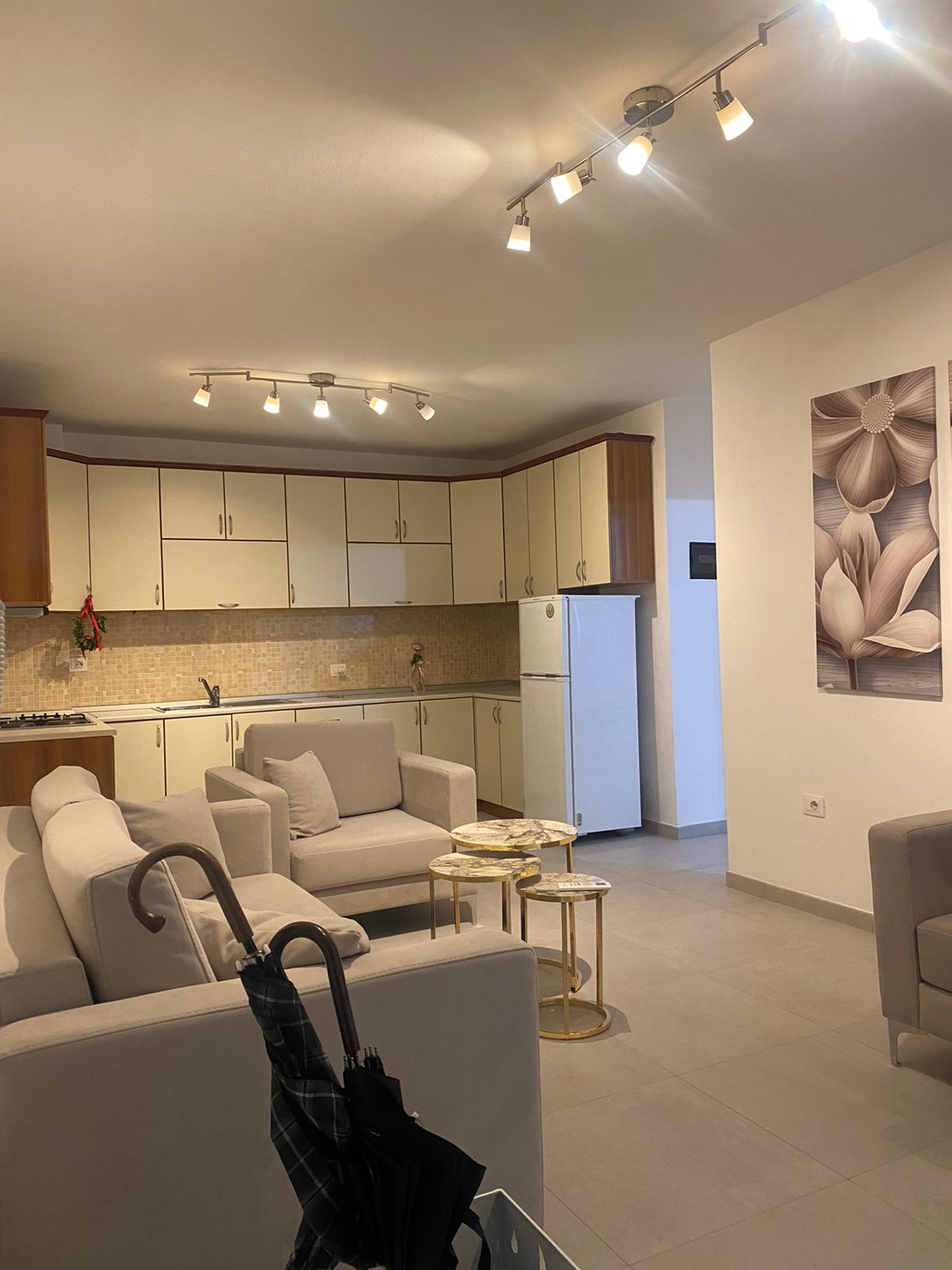 Apartament 2+1 me Qera Myslym Shyri -(VR006)