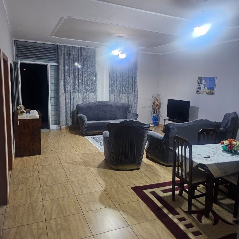 Apartament 2+1 me Qera – Sauk (VR004)