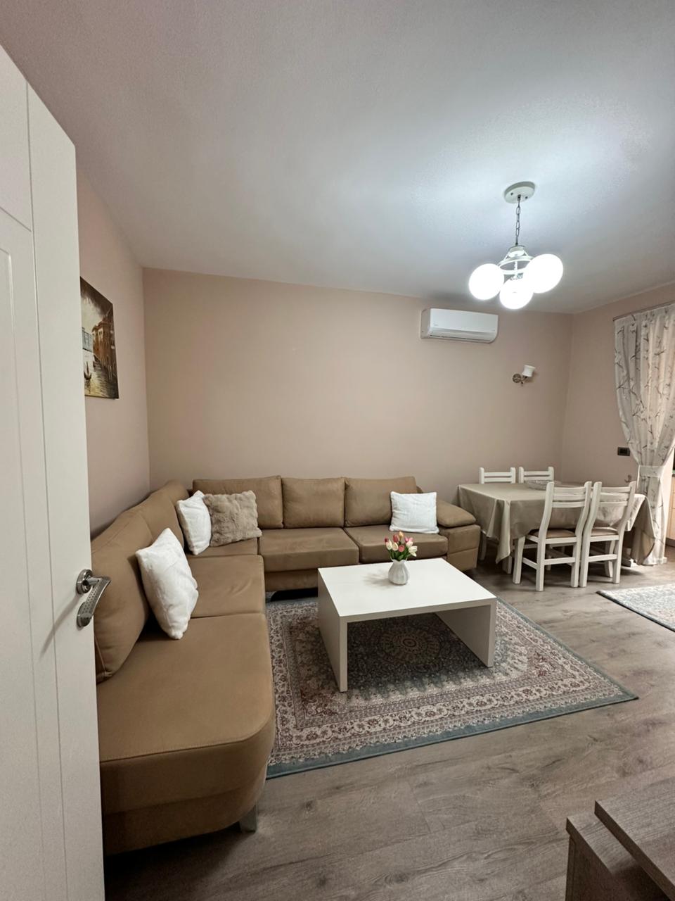 Apartament 2+1 me Qera - Vasil Shanto (VR007)