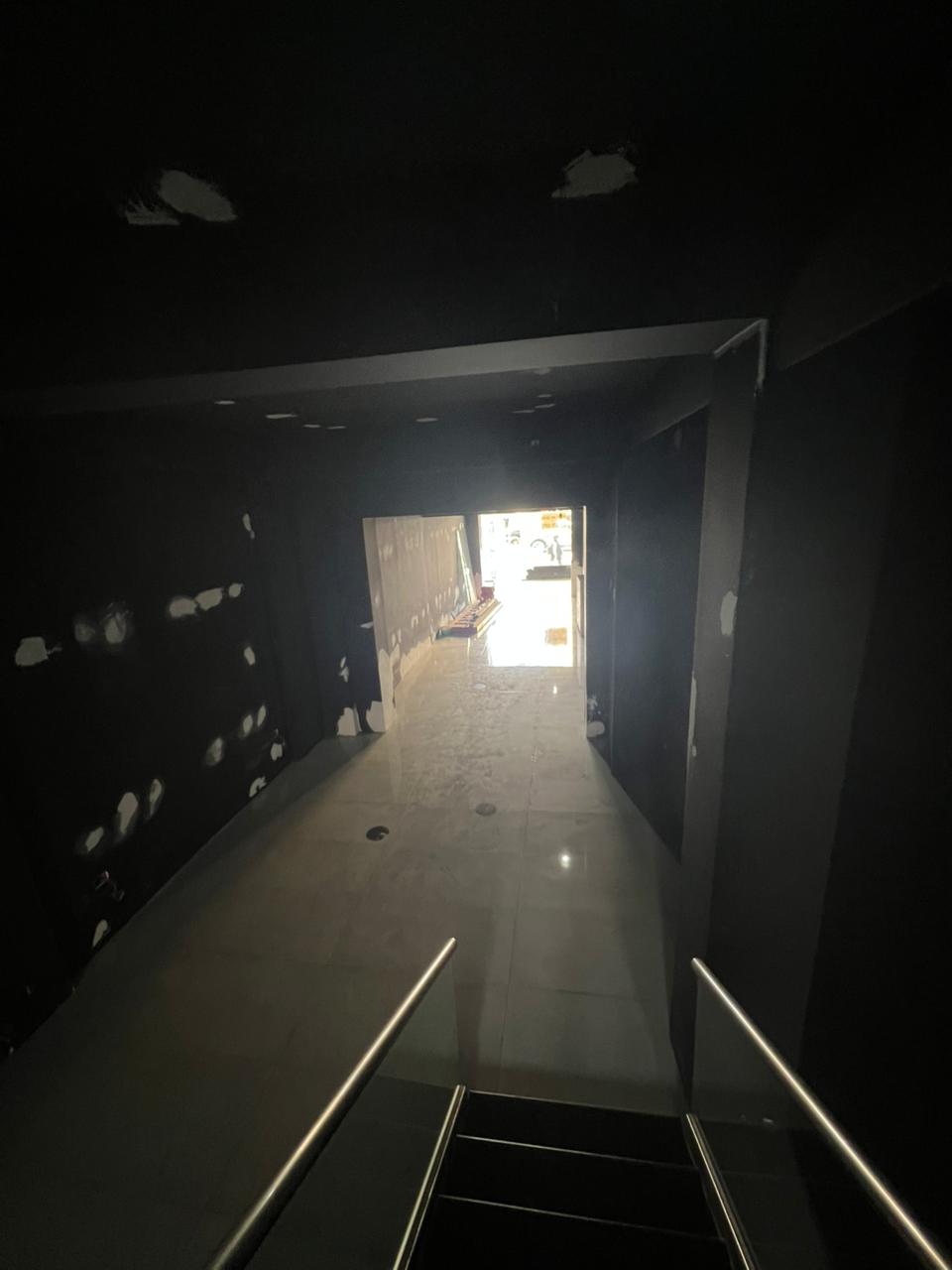 Ambient Biznesi me Qera - Sheshi Wilson(VR009)