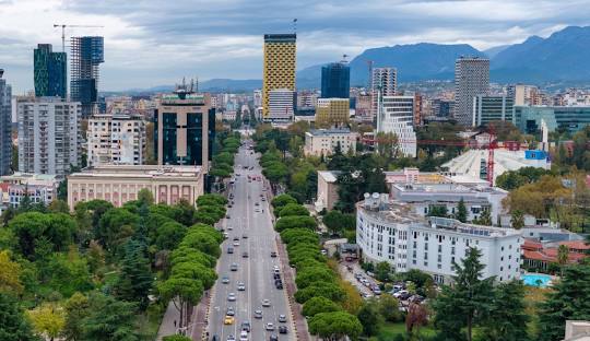 APARTAMENT 2+1 NË SHITJE – SHALLVARET (B055)